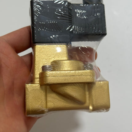 Airtac 2W150: 2 Way Solenoid Valve - 2W15015A