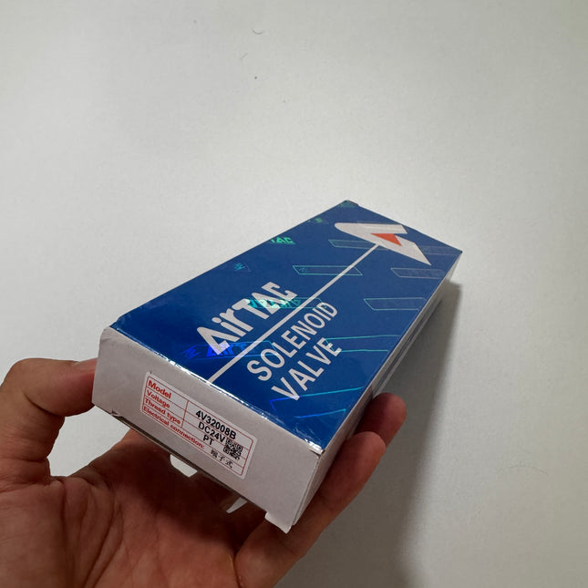 Airtac 4V320-08: Solenoid Air Valve - 4V32008B