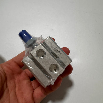Airtac SDA: Compact Cylinder,Double Acting - SDA32X15B