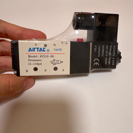 Airtac 4V210-08: Solenoid Air Valve - 4V21008AT