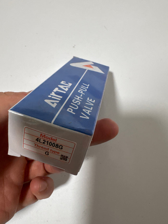 Airtac 4L210-08: Push Pull Valve. 5 Way - 4L21008G