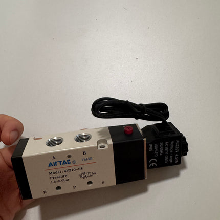 Airtac 4V310-08: Solenoid Air Valve - 4V31008AIG