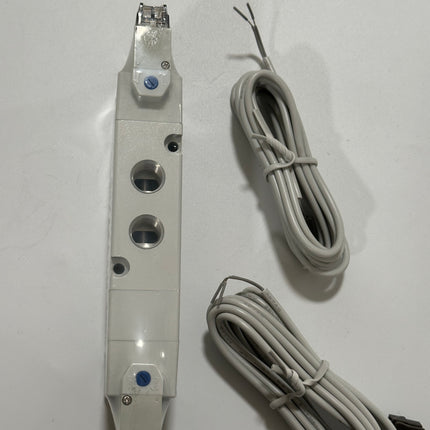 Airtac 5V330C08:solenoid valve - 5V330C08B200