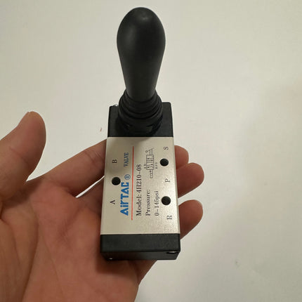 Airtac 4H210-08: Hand Valve. Toggle Style - 4H21008T