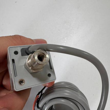Airtac DPH:Electronic Digital Pressure Sensor - DPHP3B-10020T