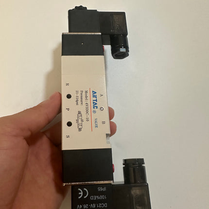 Airtac 4V330C-10: Solenoid Air Valve - 4V330C10BT