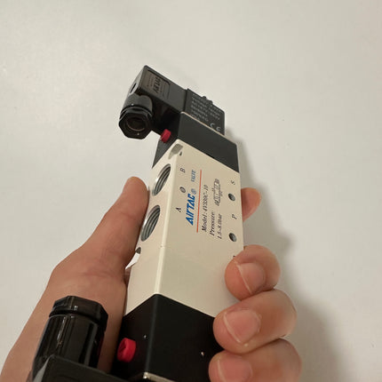 Airtac 4V330C-10: Solenoid Air Valve - 4V330C10AG