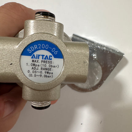 Airtac SDR200-06: Air Pressure Regulator  - SDR20006N