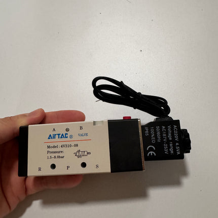Airtac 4V310-08: Solenoid Air Valve - 4V31008AIG