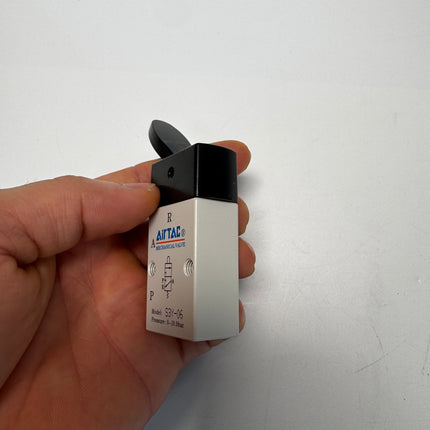 Airtac S3Y-06: Manual Valve. 3 Way - S3Y06G