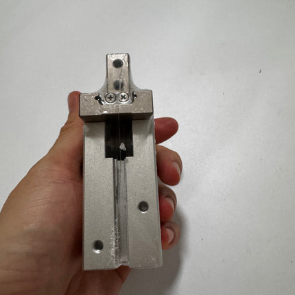 Airtac HFK: Air Gripper(parallel style-roller bearing),Air Finger,Double Acting - HFK25
