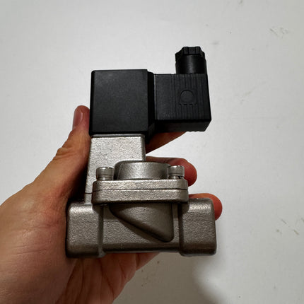 Airtac 2L150: 2 Way Solenoid Valve - 2L15015BG