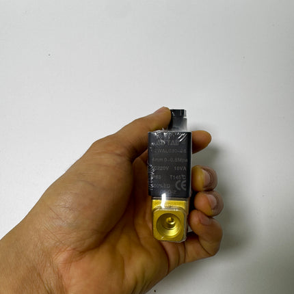 Airtac 2WL030-08: 2 Way Solenoid Valve - 2WL03008A