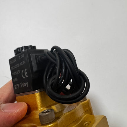 Airtac 2V130-15: 2 Way Solenoid Valve - 2V13015FIG