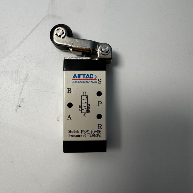 Airtac M5R110-06: Manual Valve. 5 Way - M5R11006