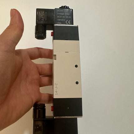 Airtac 4V330C-10: Solenoid Air Valve - 4V330C10BT