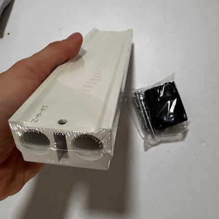 Airtac 3V300M: Air Valve Manifold - 3V300M6F