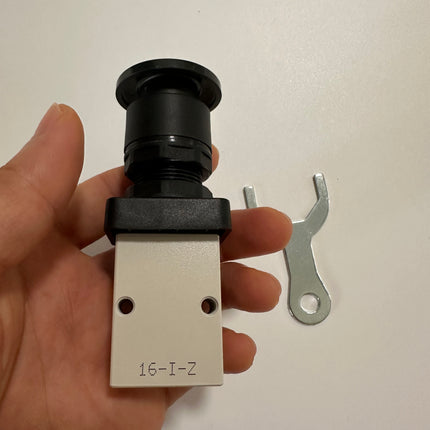 Airtac S3PM-06: Manual Valve. 3 Way - S3PM06BG