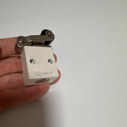 Airtac S3R-M5: Manual Valve. 3 Way - S3RM5