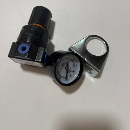 Airtac SR: Air Pressure Regulator - SR200082T