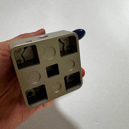 Airtac 4HV210-06: Hand Valve. Rotary Style - 4HV21006