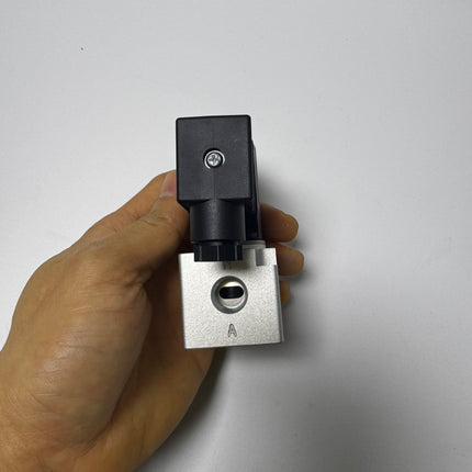 Airtac 3V3-08-NO: Solenoid valve(3/2 way) - 3V308NOBT