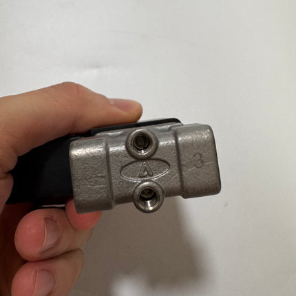 Airtac 2S030-08: 2 Way Solenoid Valve - 2S03008BG