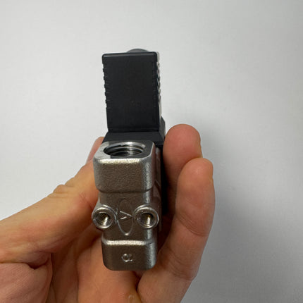 Airtac 2ST030-08: 2 Way Solenoid Valve - 2ST03008E