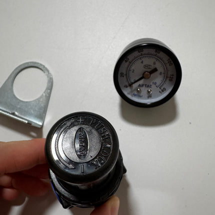 Airtac SR: Air Pressure Regulator - SR200084