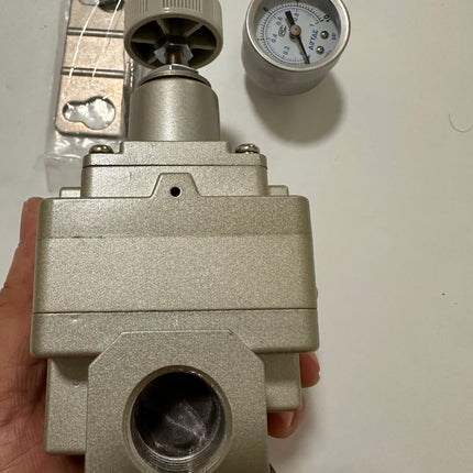 Airtac GPR40015H: Precision Air Regulator  - GPR40015HG