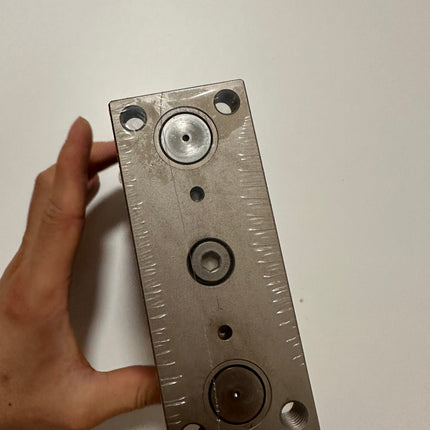 Airtac TCM: Triaxial Cylinder,Double Acting Type- TCM32X60S