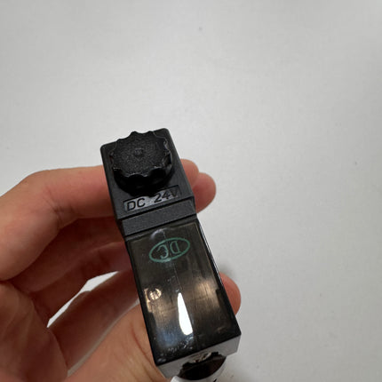 Airtac 4V110-06: Solenoid Air Valve - 4V11006BT