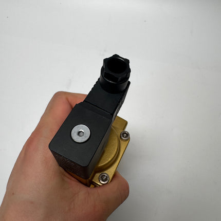 Airtac 2W200-20: 2 Way Solenoid Valve - 2W20020AT