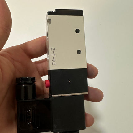 Airtac 4V210-06: Solenoid Air Valve - 4V21006CT