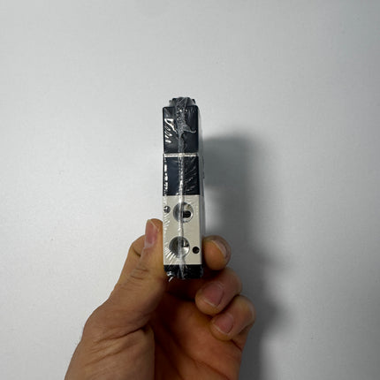Airtac 3V110-06-NC: Solenoid valve(3/2 way) - 3V11006NCB