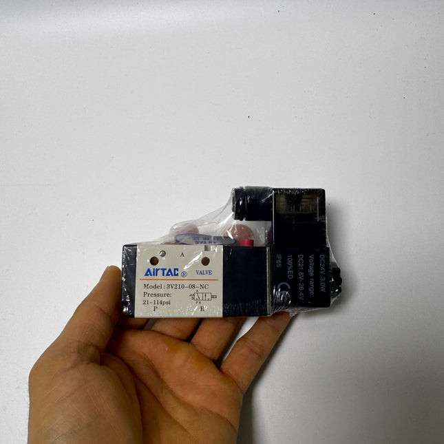 Airtac 3V210-08-NC: Solenoid valve(3/2 way) - 3V21008NCBT
