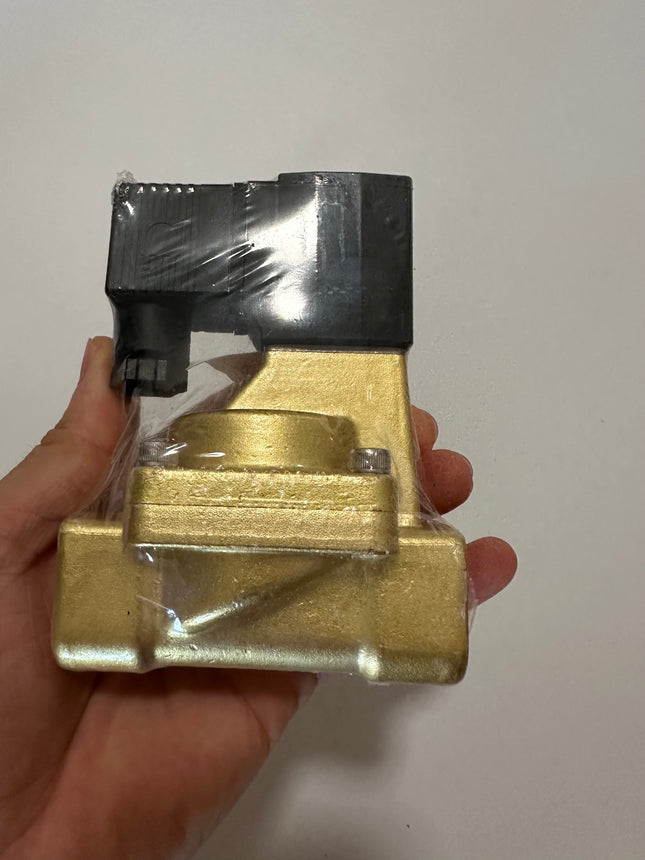 Airtac 2W200-20: 2 Way Solenoid Valve - 2W20020A
