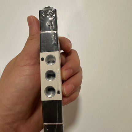 Airtac 4V120-06: Solenoid Air Valve - 4V12006BG