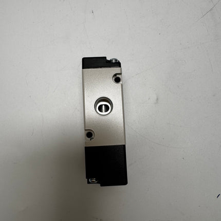 Airtac 3A210-06: Air Pilot Valve. 3 Way  - 3A21006NC