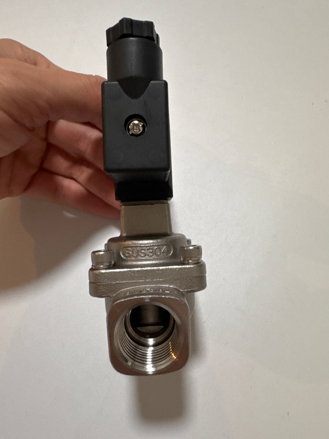 Airtac 2L150: 2 Way Solenoid Valve - 2L15015C