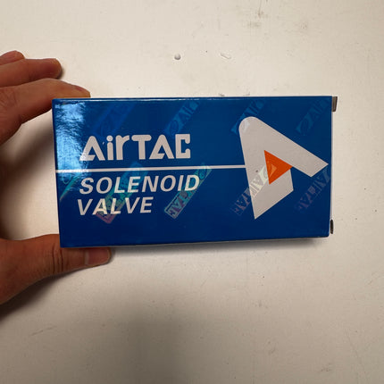 Airtac 4V310-08: Solenoid Air Valve - 4V31008BG