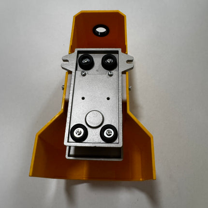 Airtac 4F210-08: Pneumatic Foot Pedal. 5 Way - 4F21008FT