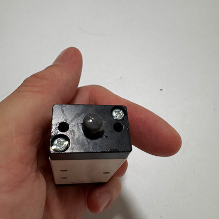 Airtac M5B110-06: Manual Valve. 5 Way - M5B11006