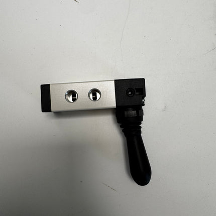 Airtac 4H230C-06: Hand Valve. Toggle Style - 4H230C06