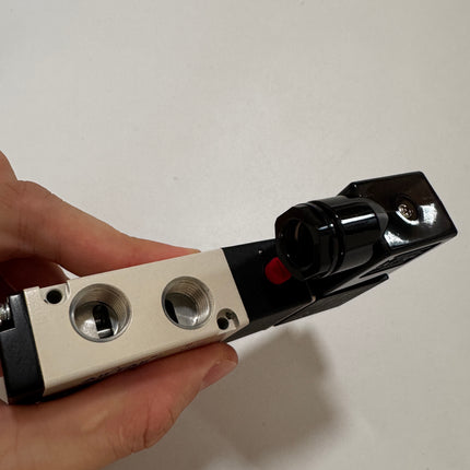 Airtac 4V210-08: Solenoid Air Valve - 4V21008BT