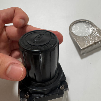 Airtac GAR300: Air Pressure Regulator - GAR30010S