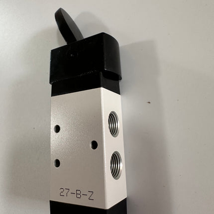 Airtac M5Y110-06: Manual Valve. 5 Way - M5Y11006T