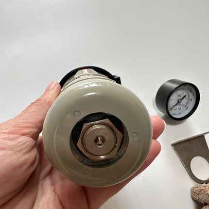 Airtac BFR: Air Filter Regulator  - BFR2000M4