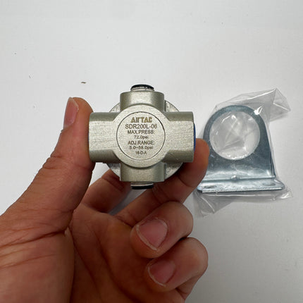 Airtac SDR200-06: Air Pressure Regulator  - SDR20006LNT