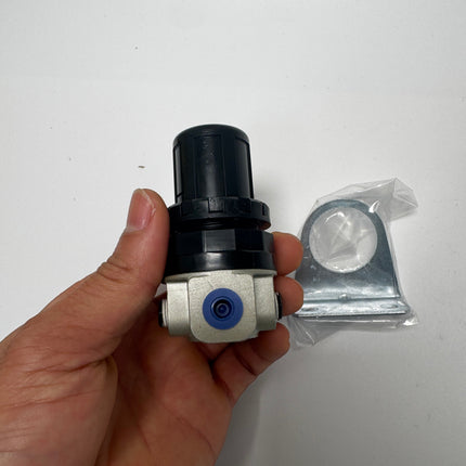 Airtac SDR200-06: Air Pressure Regulator  - SDR20006LNT